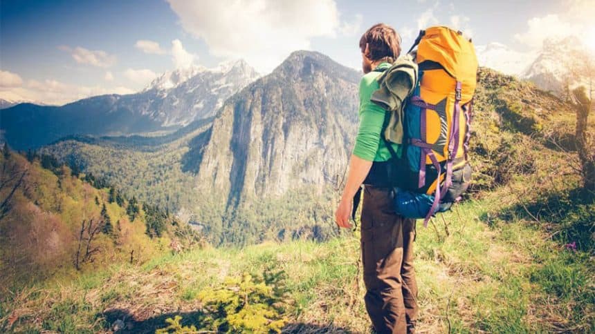 camptrekking-hiker-backpack-mountains